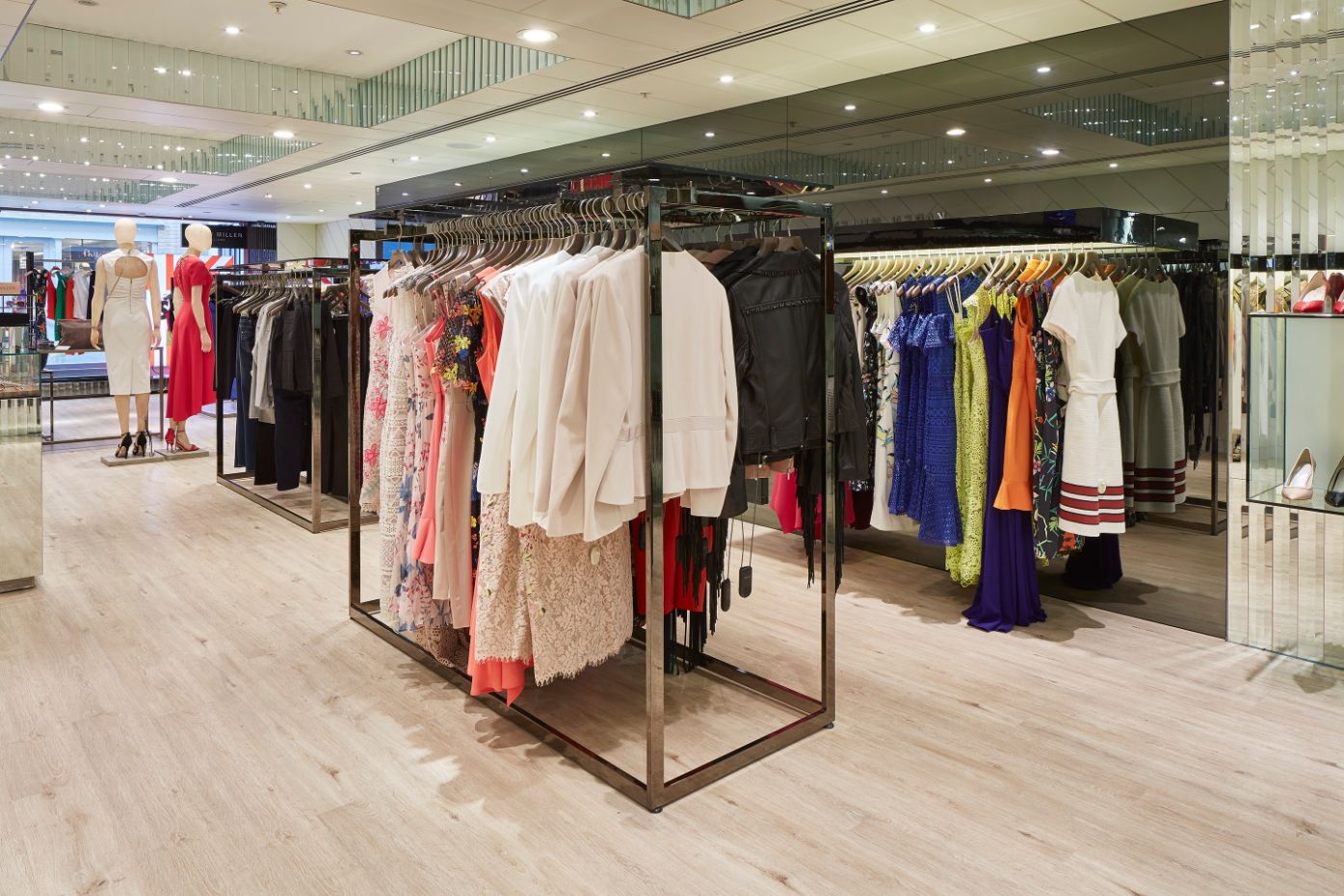 Karen Millen - Formation Plank
