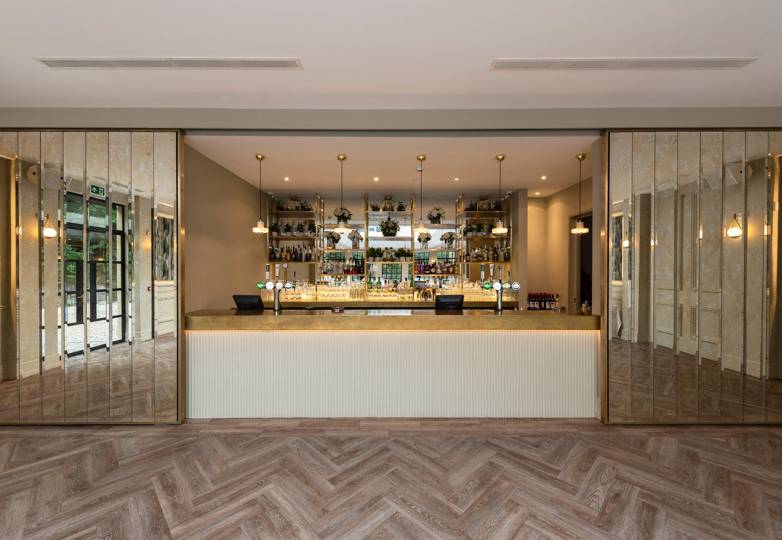 PlusFloor & Woodlands Hotel (Leeds)