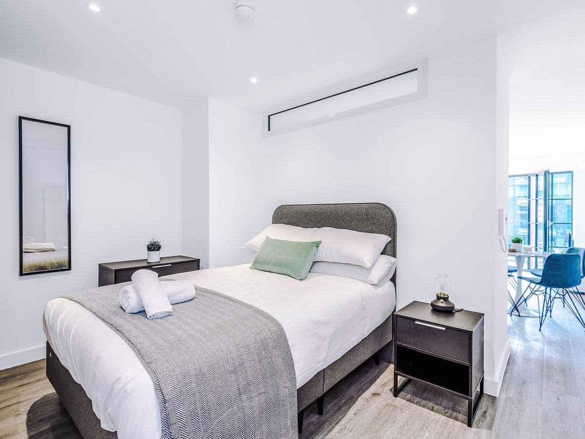 PlusFloor & Property Alliance Group - Manhattan House