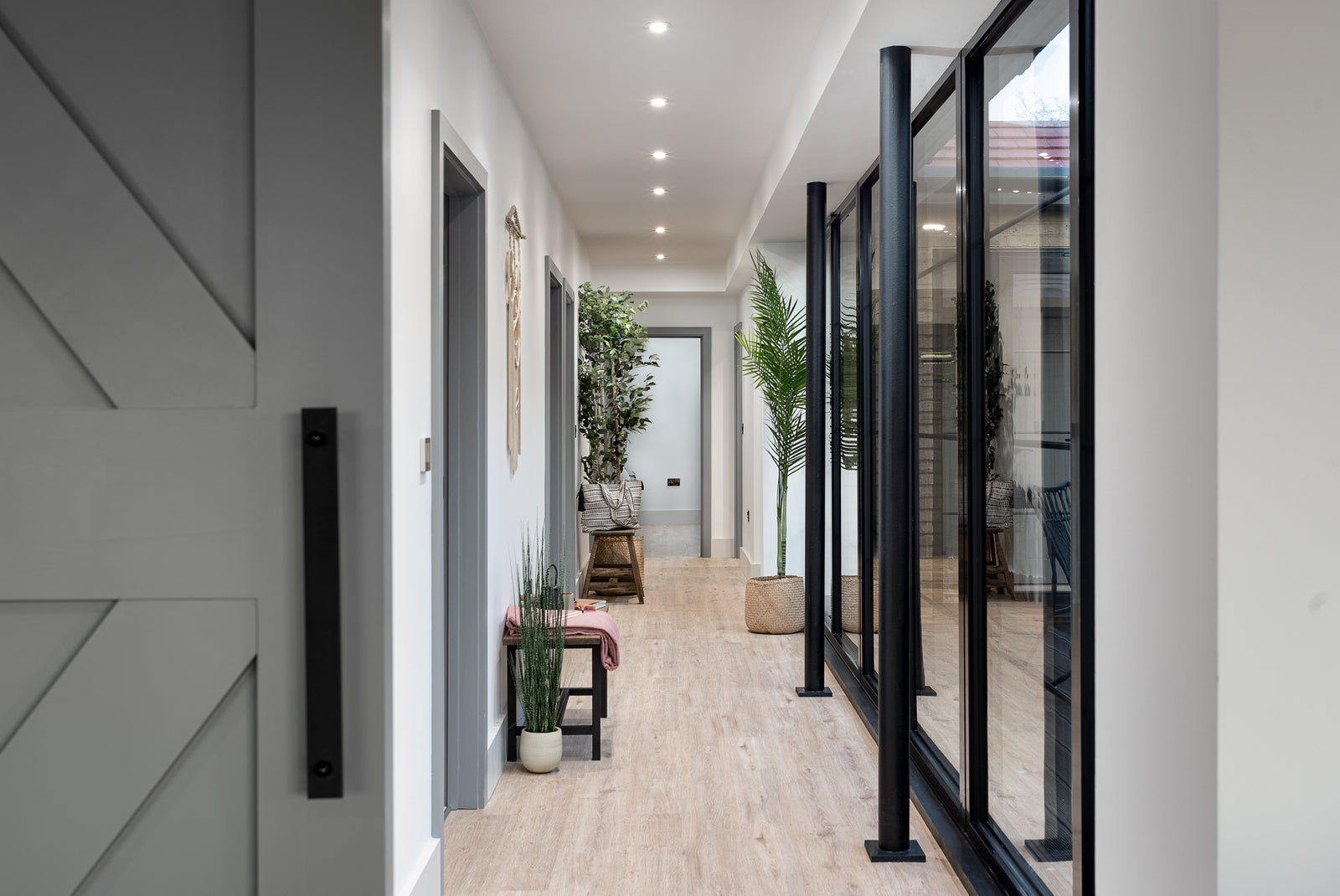 PlusFloor & Angela Cheung - Lesser Foxholes