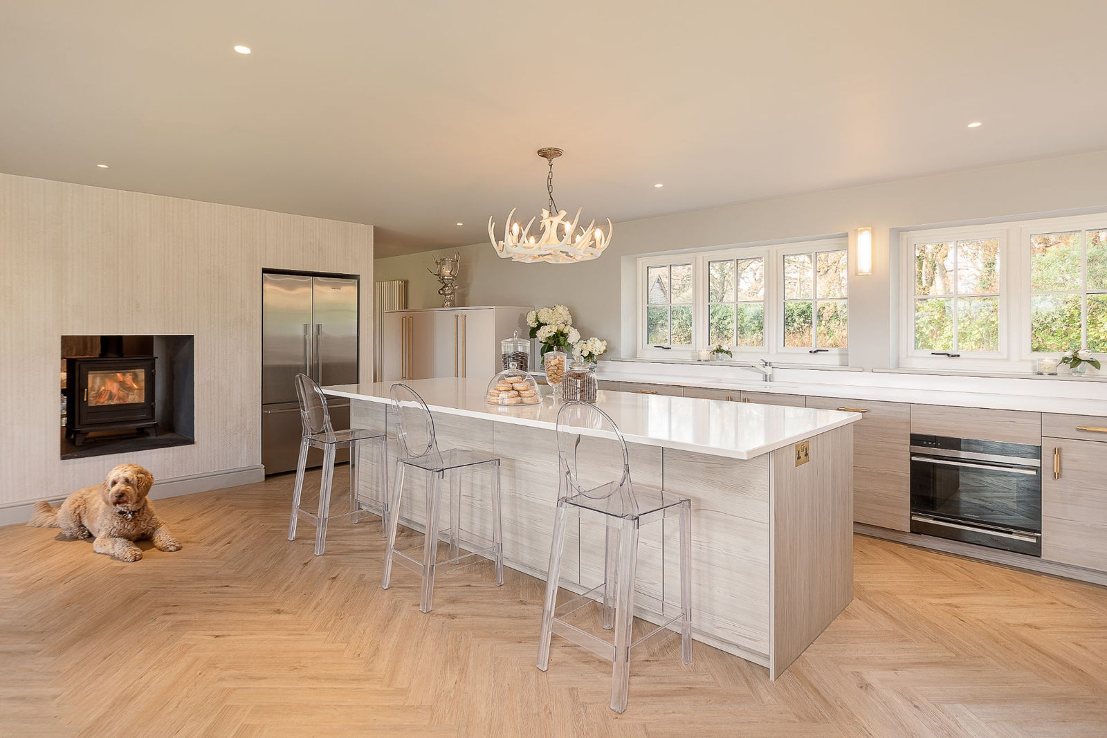 PlusFloor & Angela Cheung - Blackstone Lodge