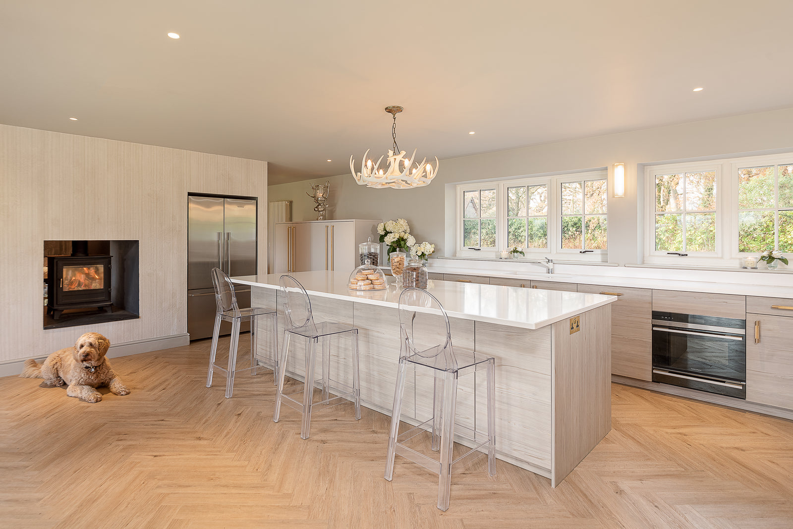 PlusFloor & Angela Cheung - Blackstone Lodge