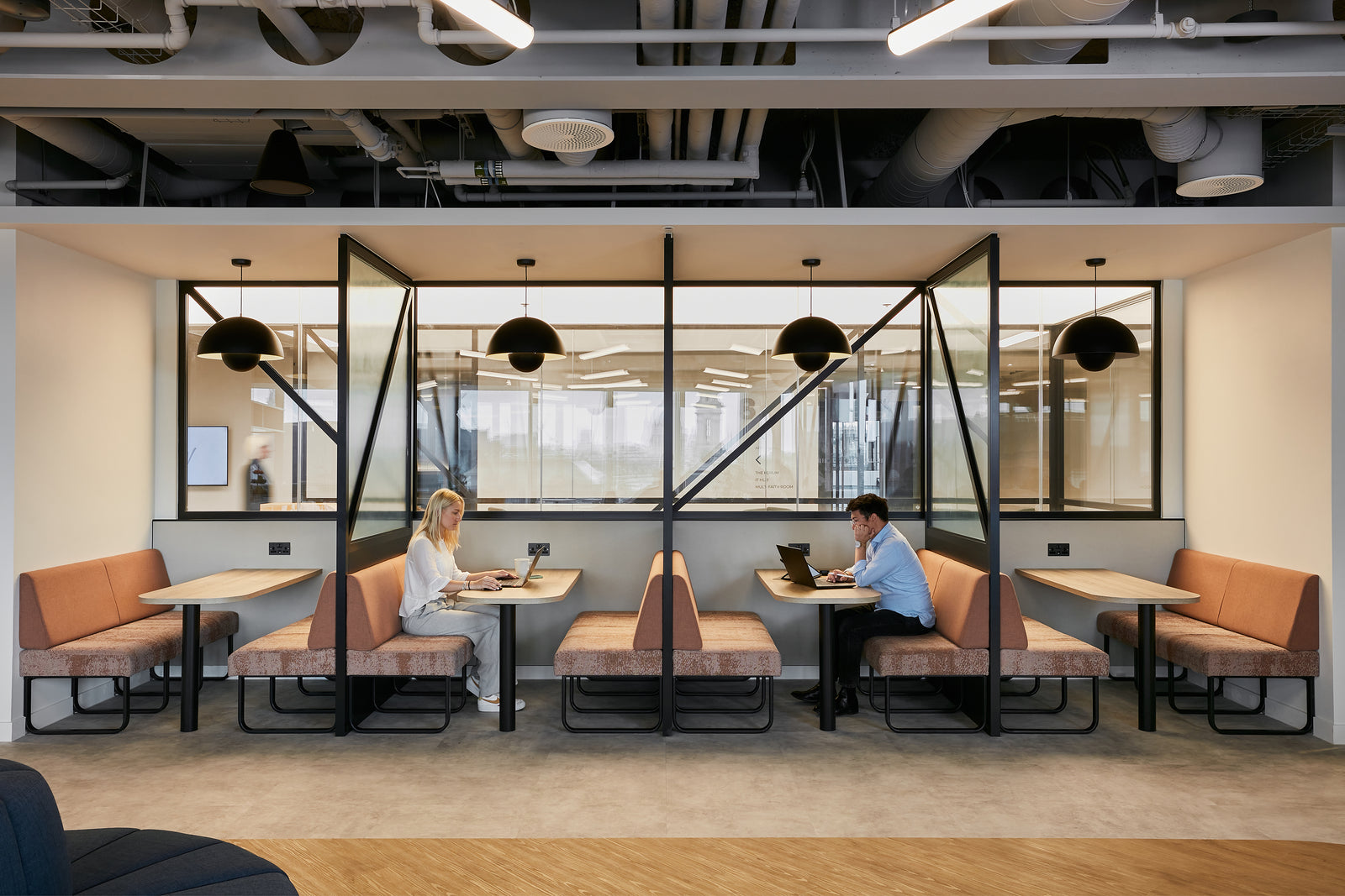 PlusFloor & M Moser Associate - HFW Workspace