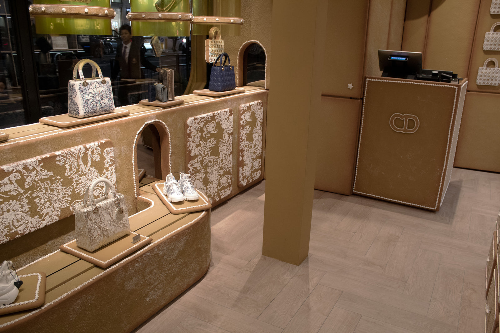 PlusFloor & L'atelier - Harrods