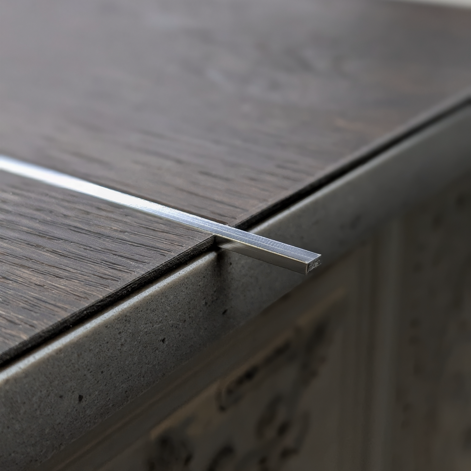 Polished Chrome Effect Metal Feature Strip