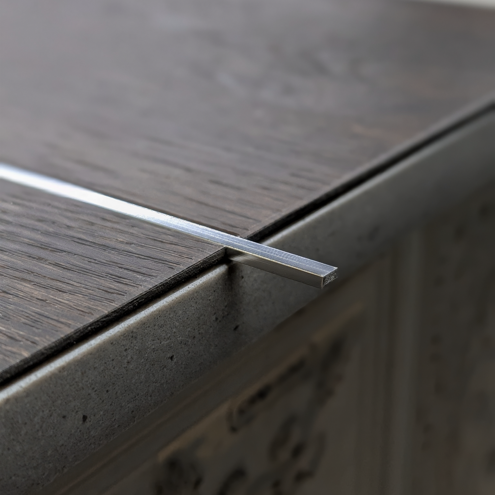 Polished Chrome Effect Metal Feature Strip