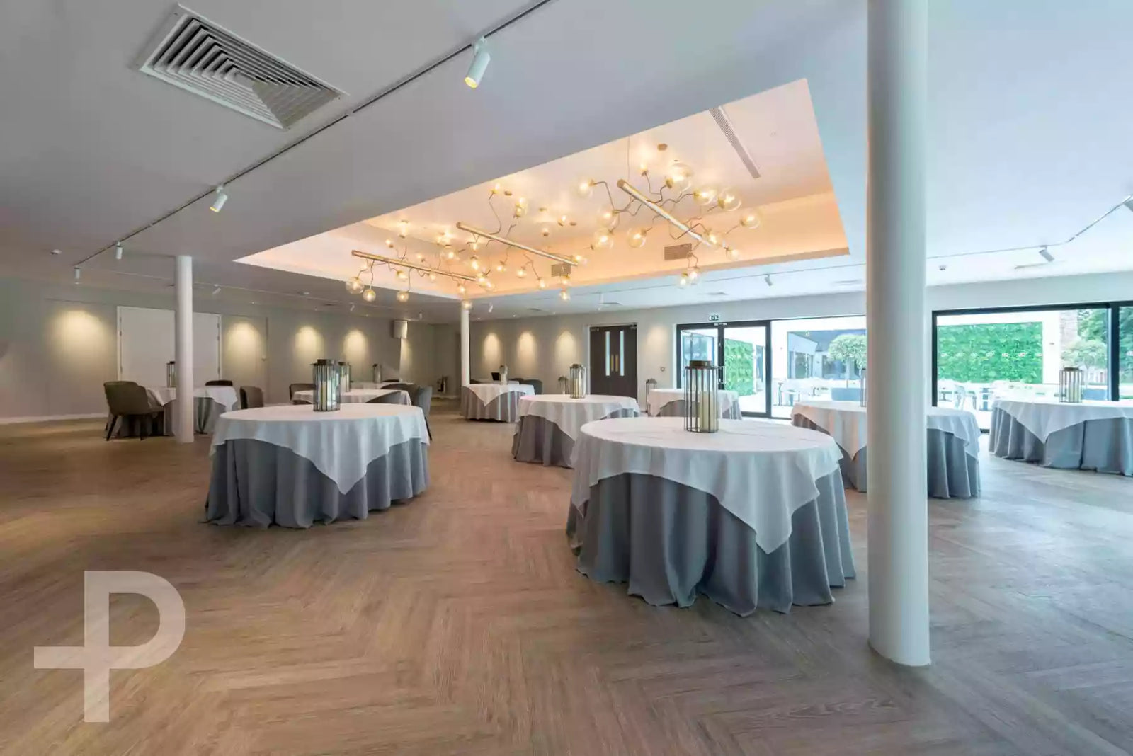 Albert's Shed - Formation Herringbone