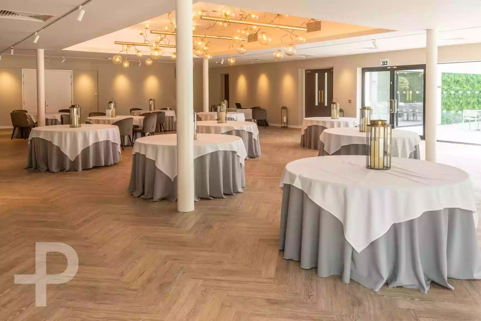 Albert's Shed - Formation Herringbone