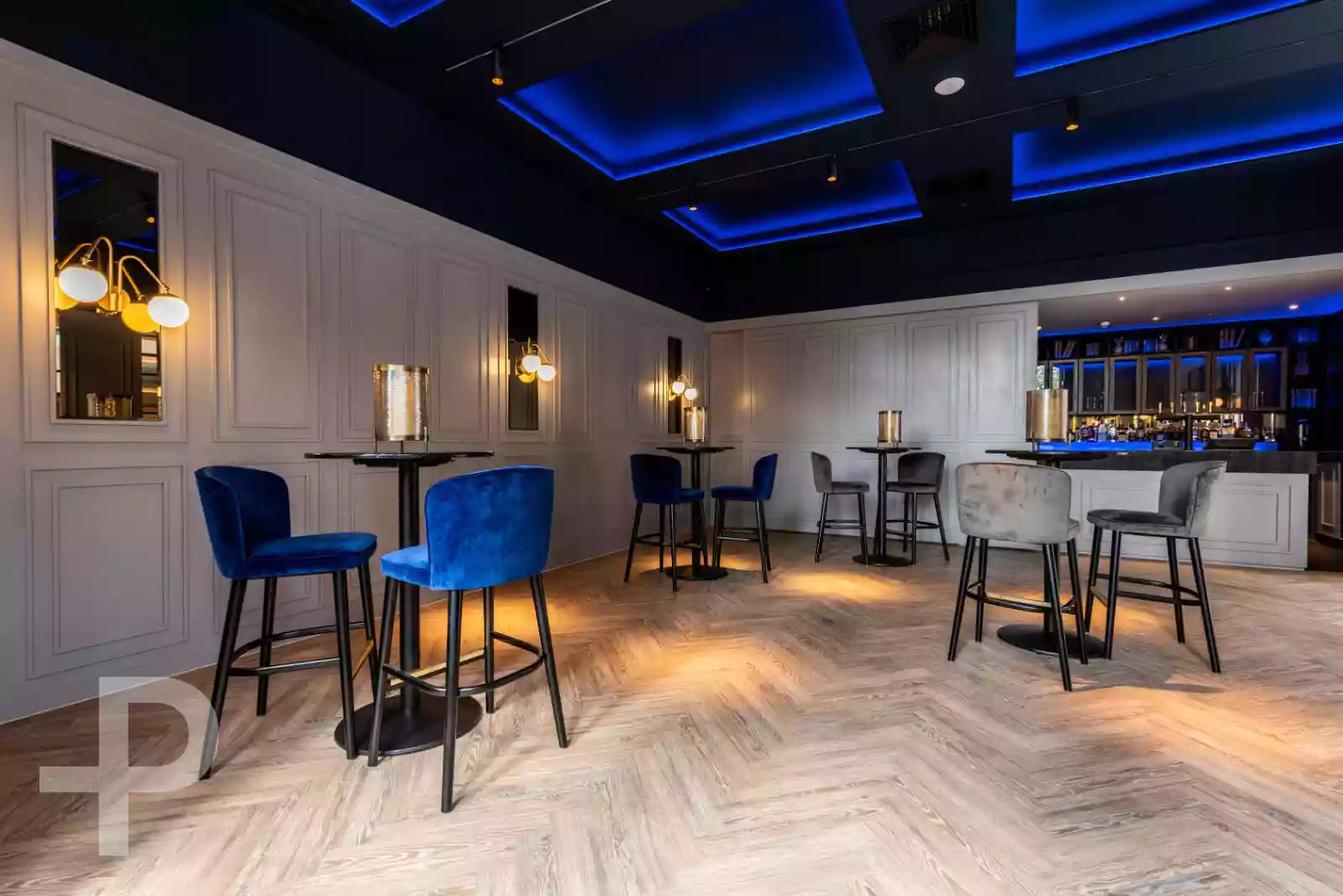 Albert's Shed - Formation Herringbone