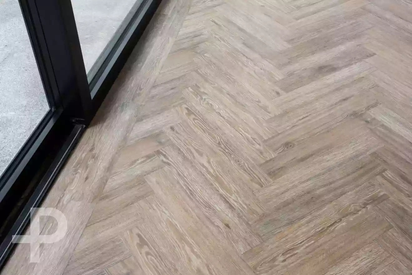 Albert's Shed - Formation Herringbone