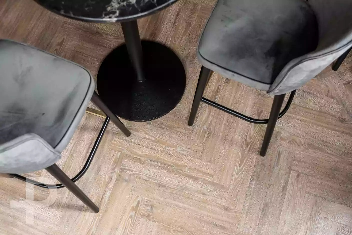 Albert's Shed - Formation Herringbone