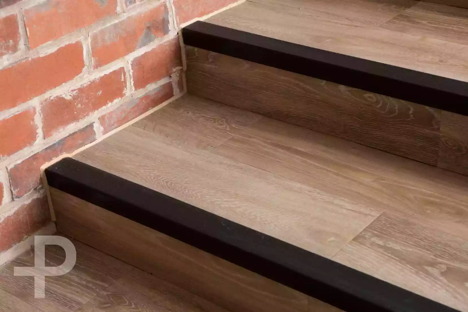 Albert's Shed - Formation Herringbone