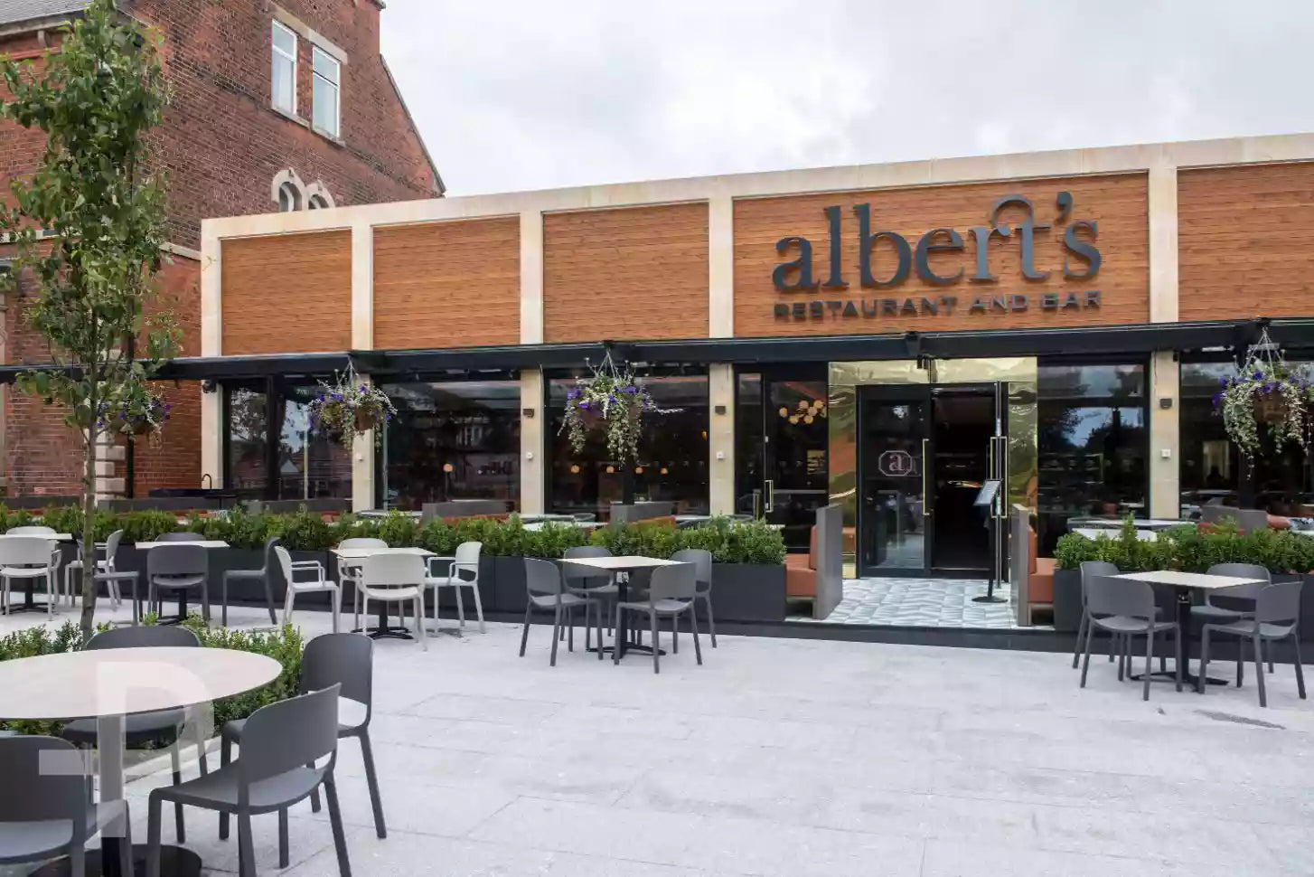 Albert's Shed - Formation Herringbone