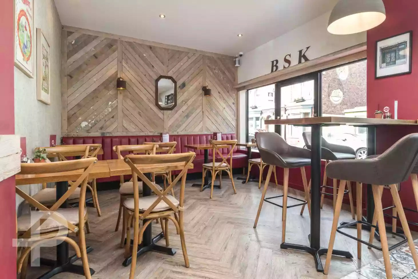 Baker Street Kitchen - Formation Herringbone