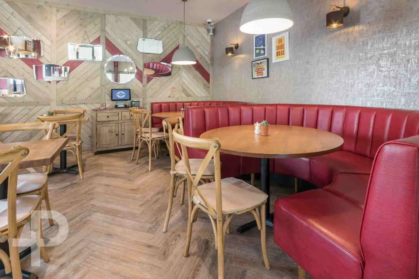 Baker Street Kitchen - Formation Herringbone