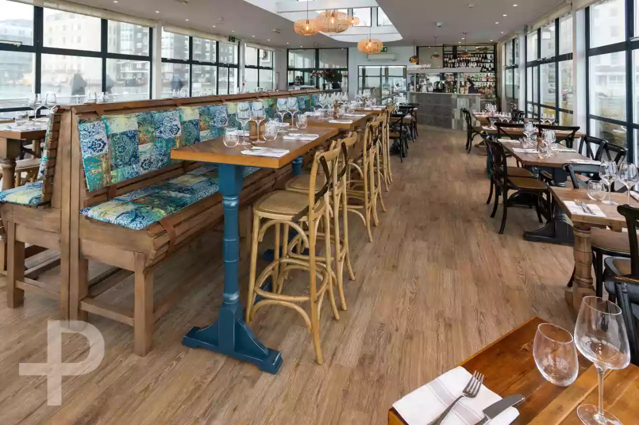 Brighton Beach Club - Formation Herringbone