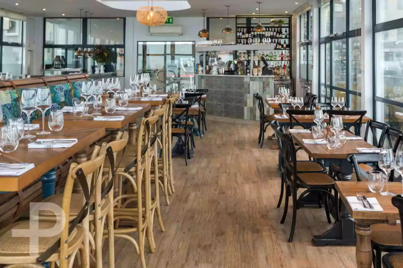 Brighton Beach Club - Formation Herringbone