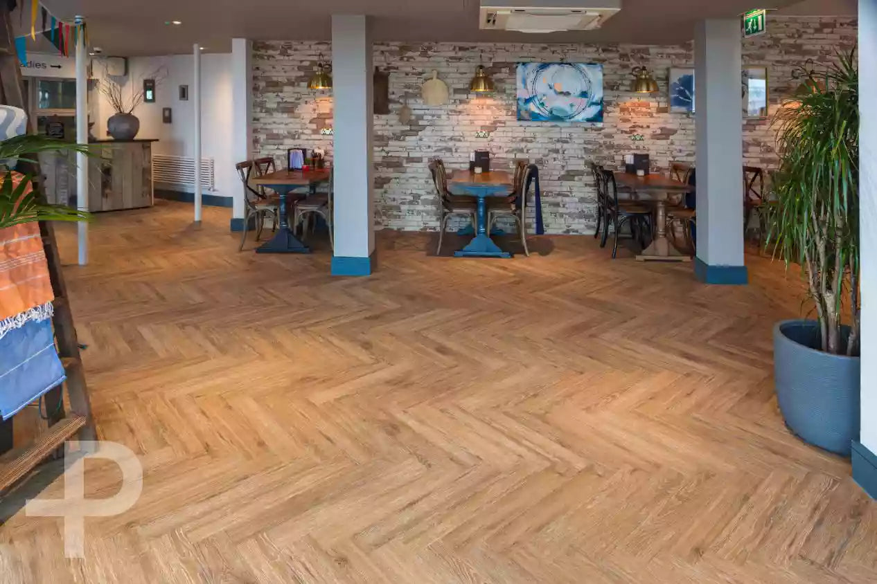 Brighton Beach Club - Formation Herringbone