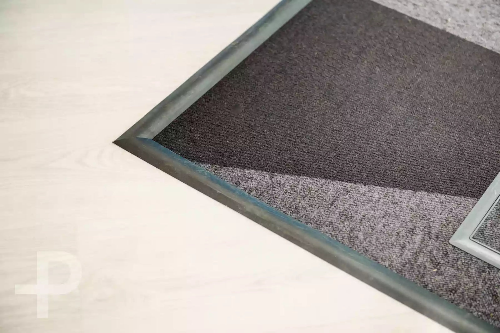 Cambrionix Office - Carpet Tiles