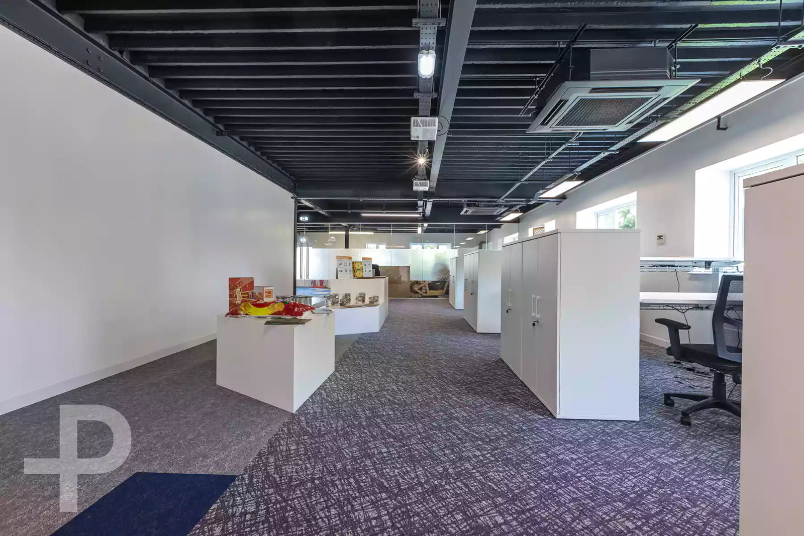 FTSE100 Manufacturer - Cloud Space, New Viileä