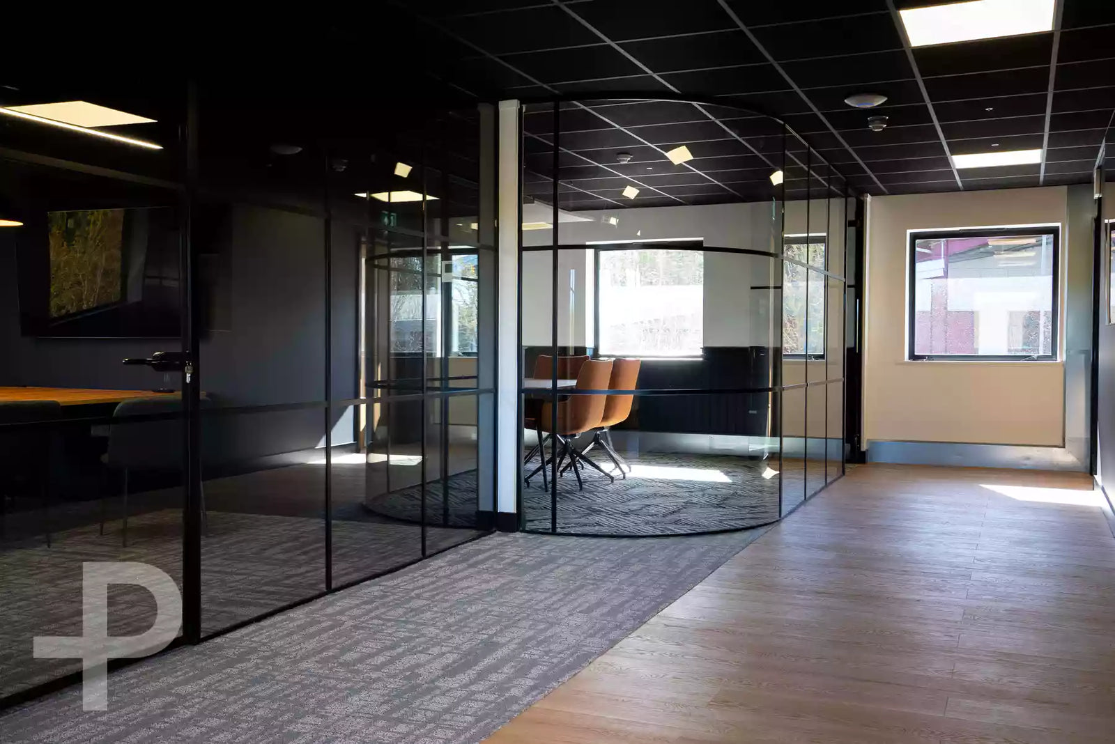 Curve Digital Office - Formation Plank