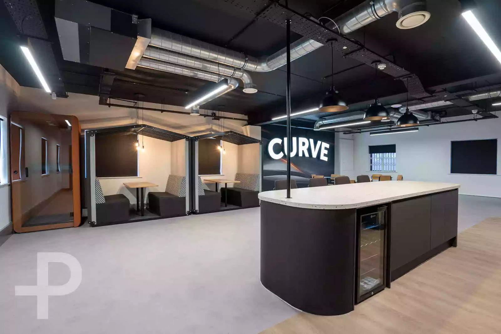 Curve Digital Office - Formation Plank