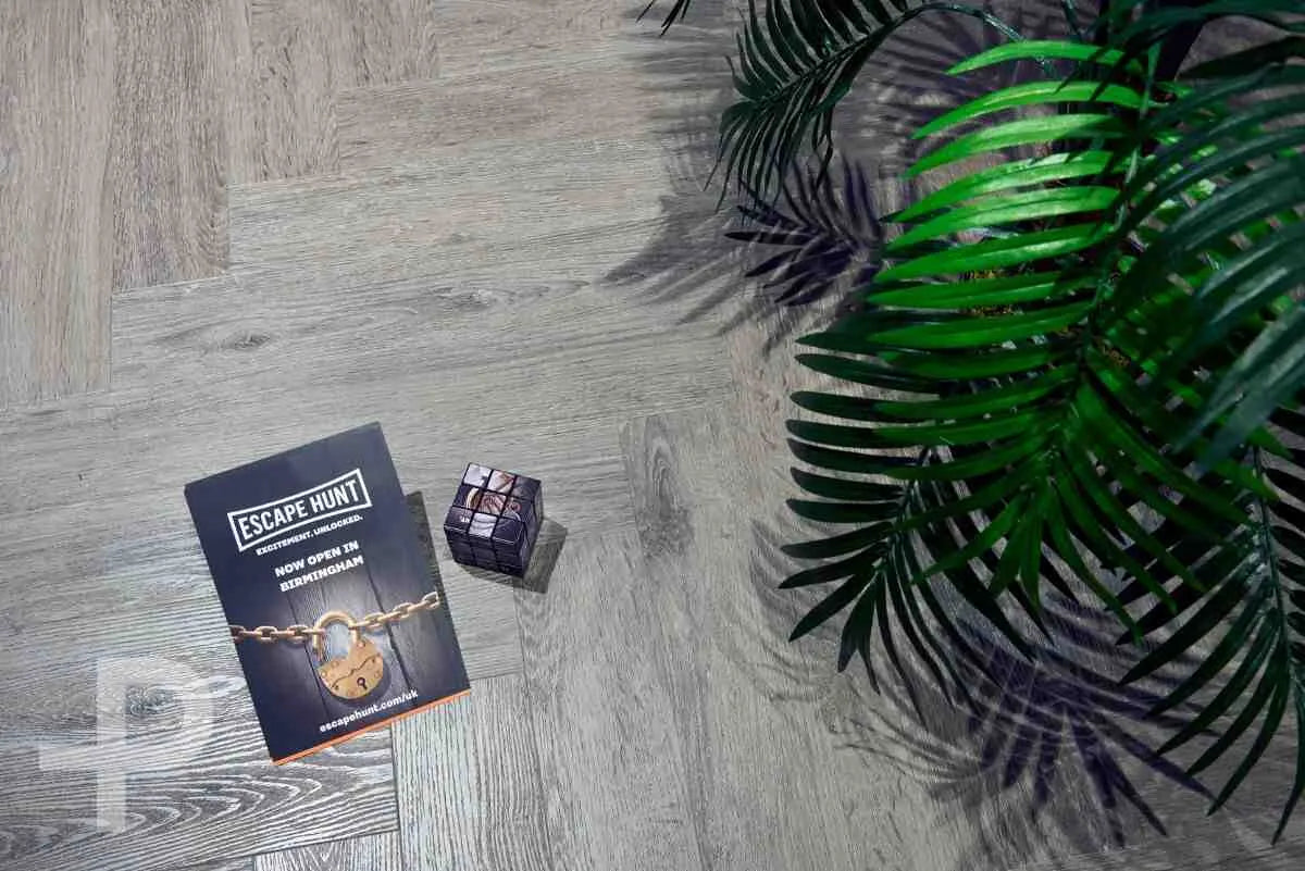 Escape Hunt - Formation Herringbone