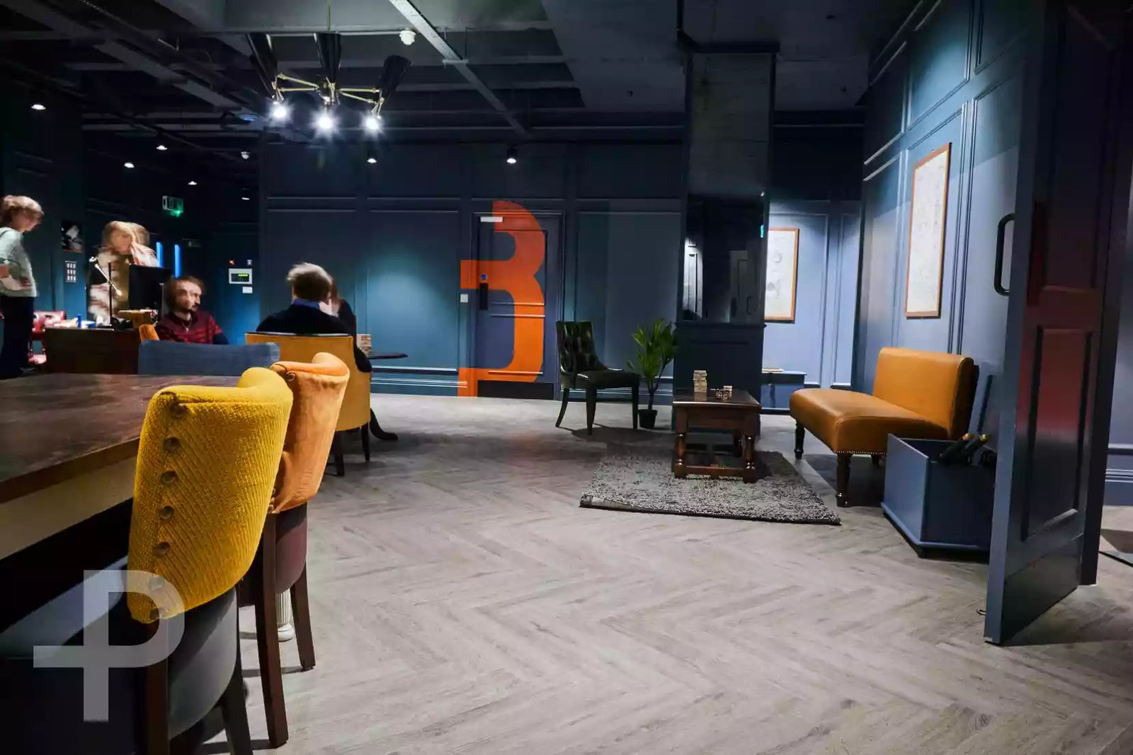 Escape Hunt - Formation Herringbone