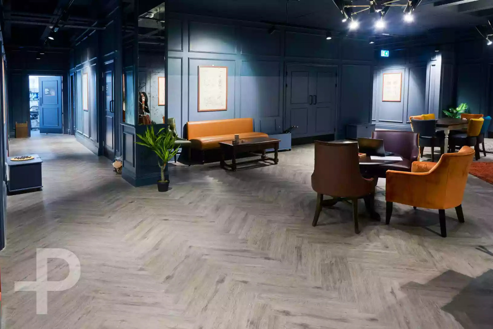 Escape Hunt - Formation Herringbone