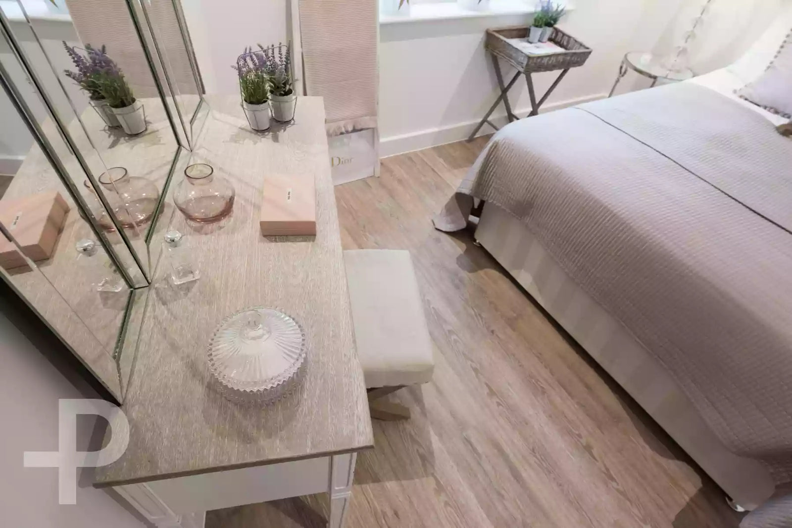 Greytown House - Formation Plank