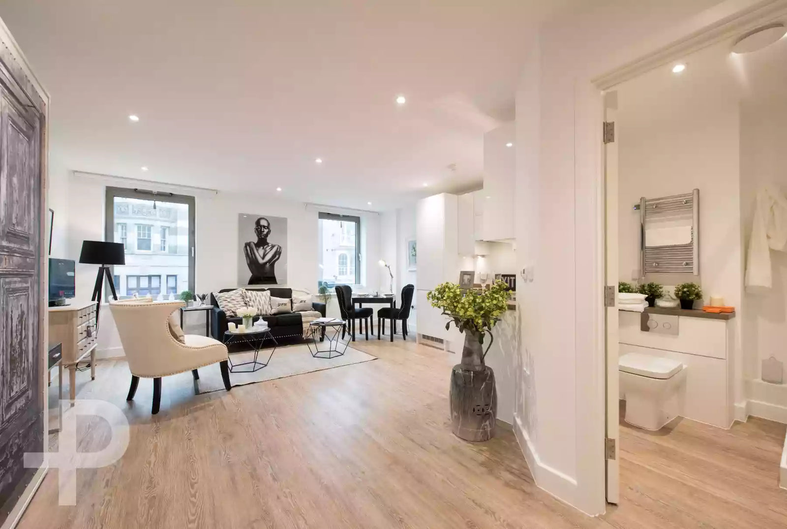 Greytown House - Formation Plank