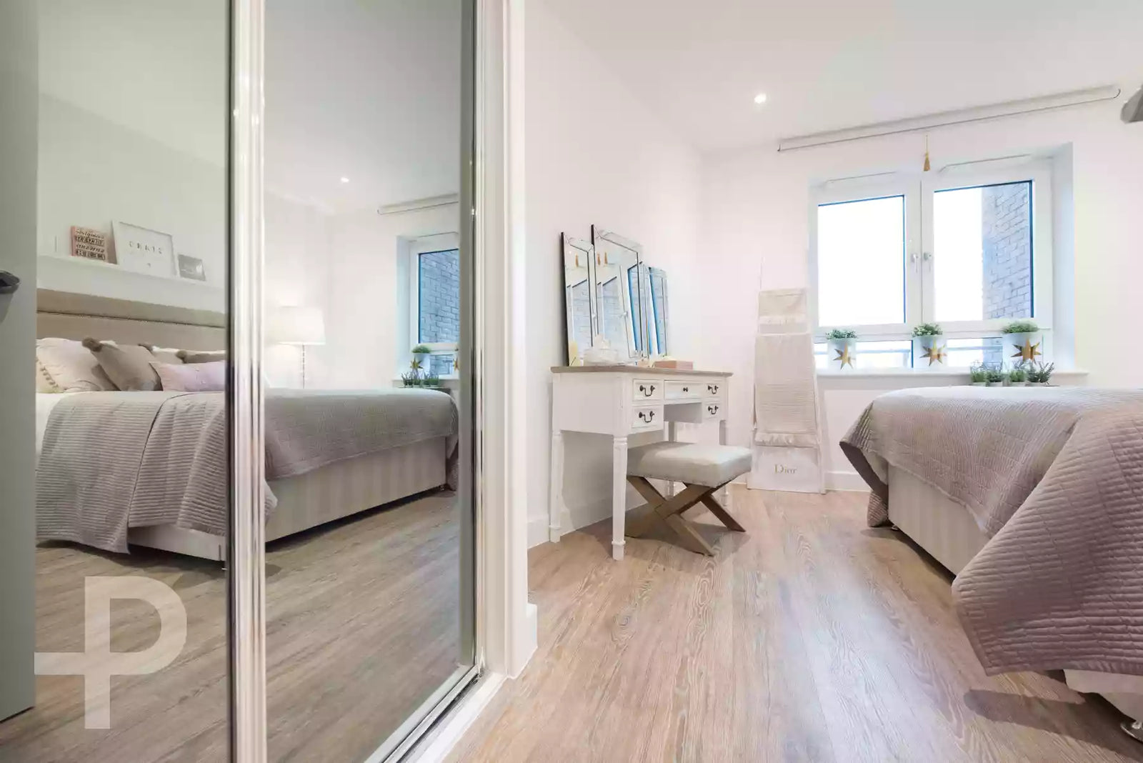 Greytown House - Formation Plank