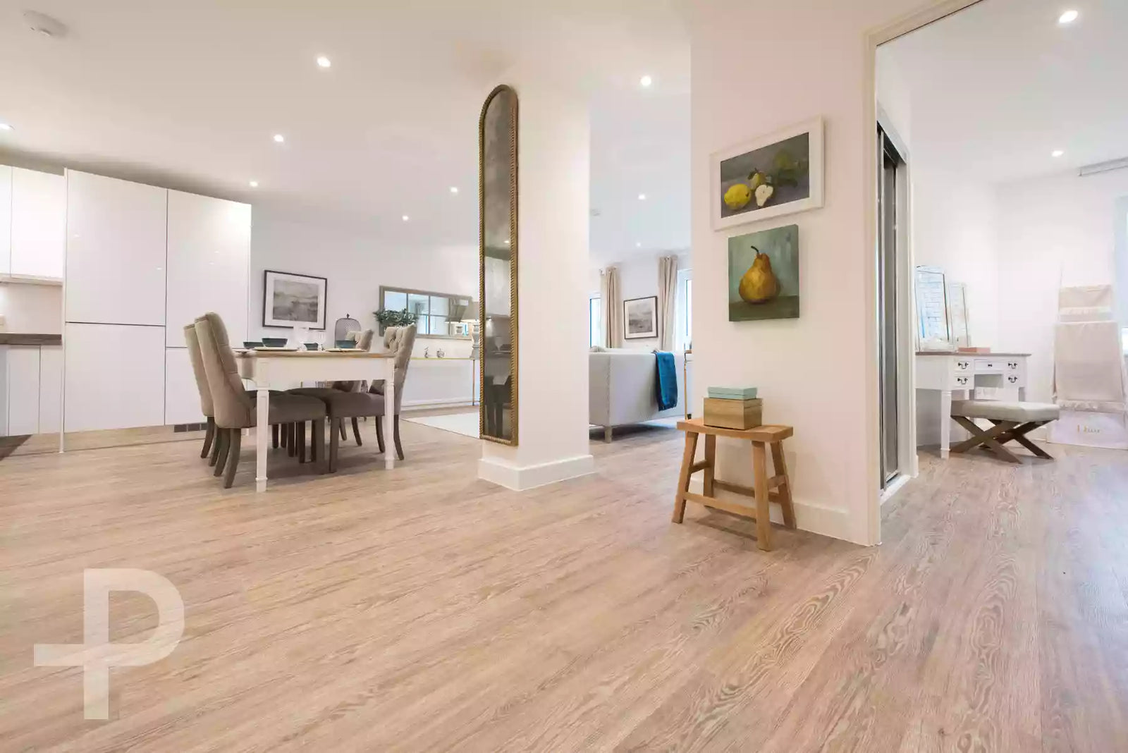 Greytown House - Formation Plank