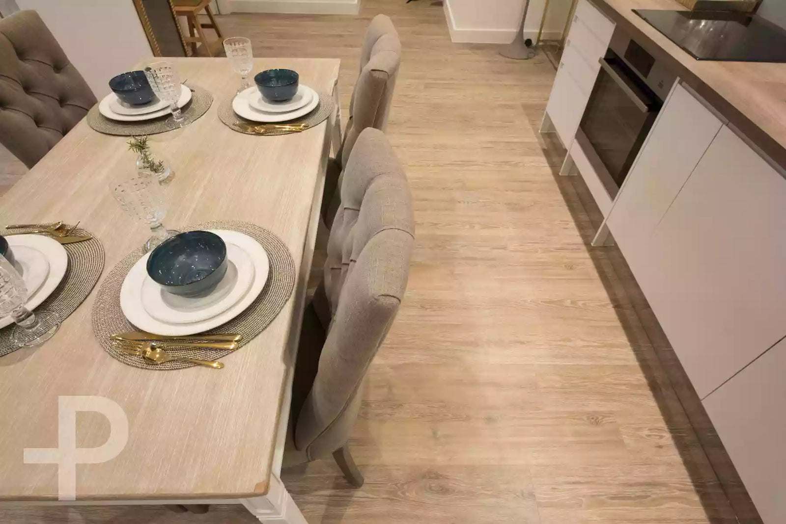 Greytown House - Formation Plank