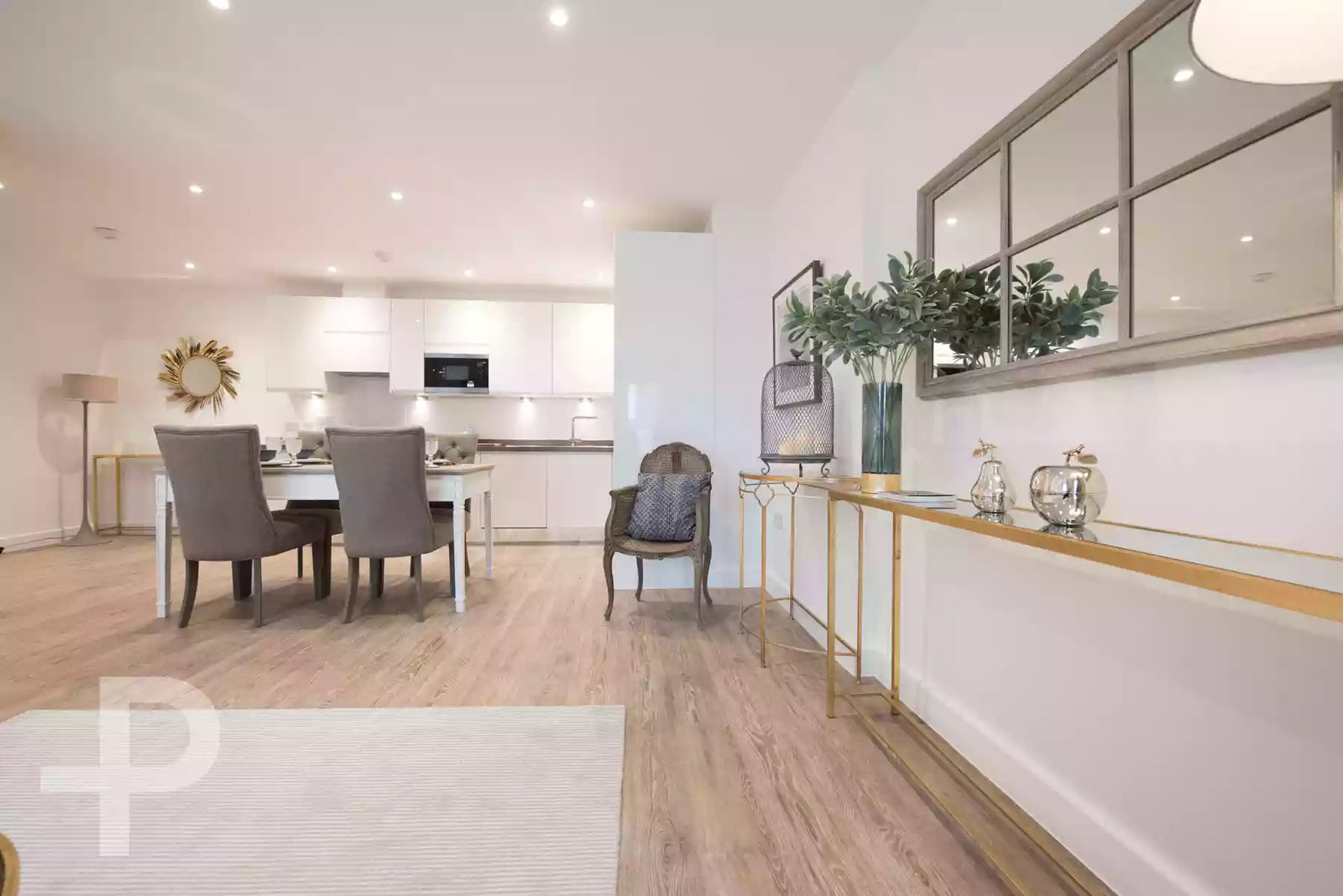 Greytown House - Formation Plank