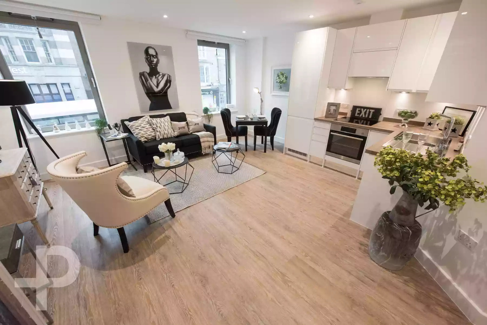 Greytown House - Formation Plank