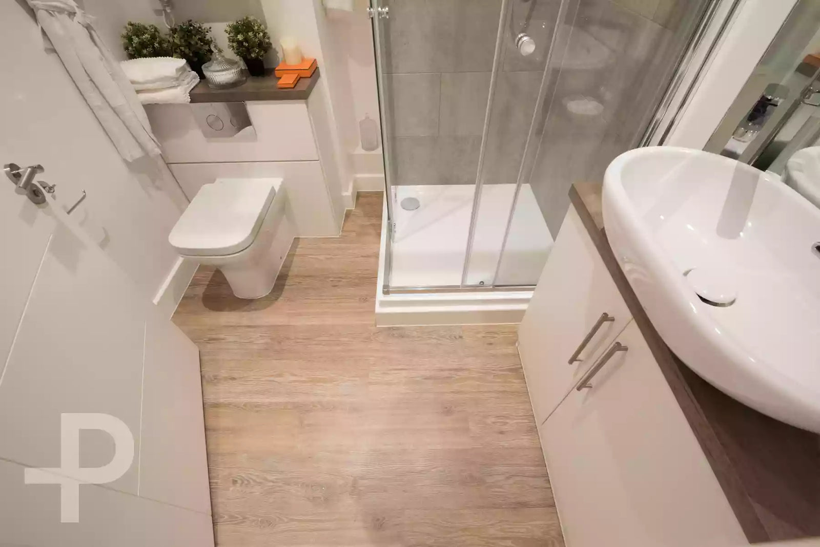 Greytown House - Formation Plank