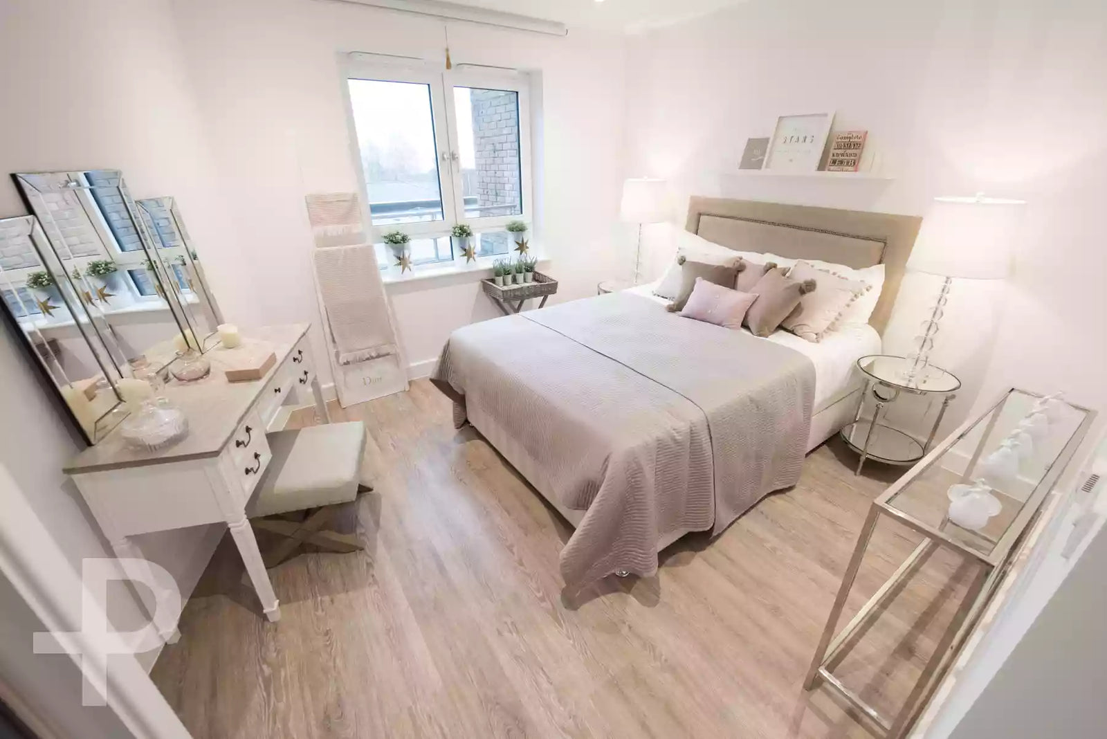 Greytown House - Formation Plank