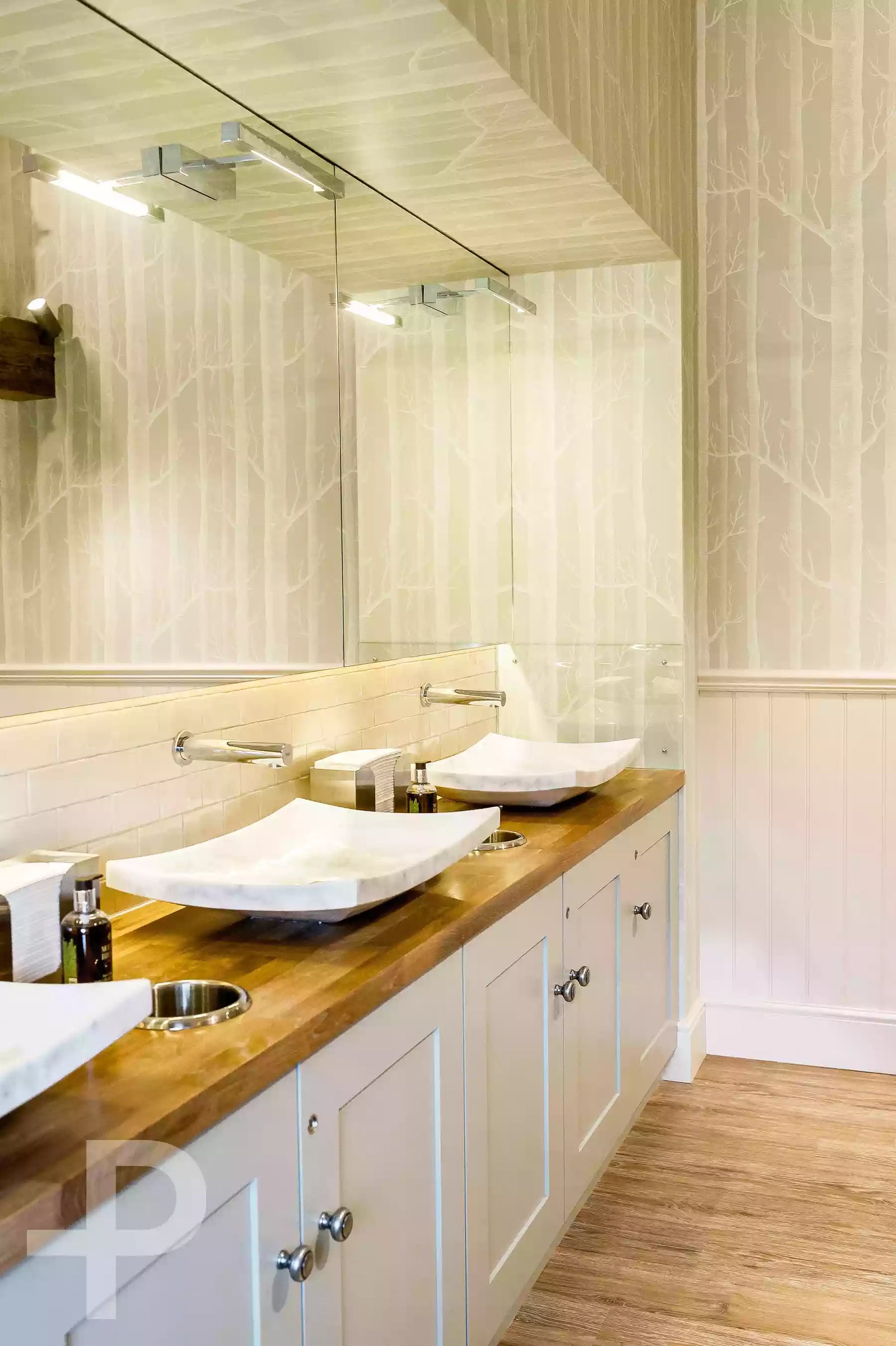 Hooton Pagnall Hall - Formation Plank