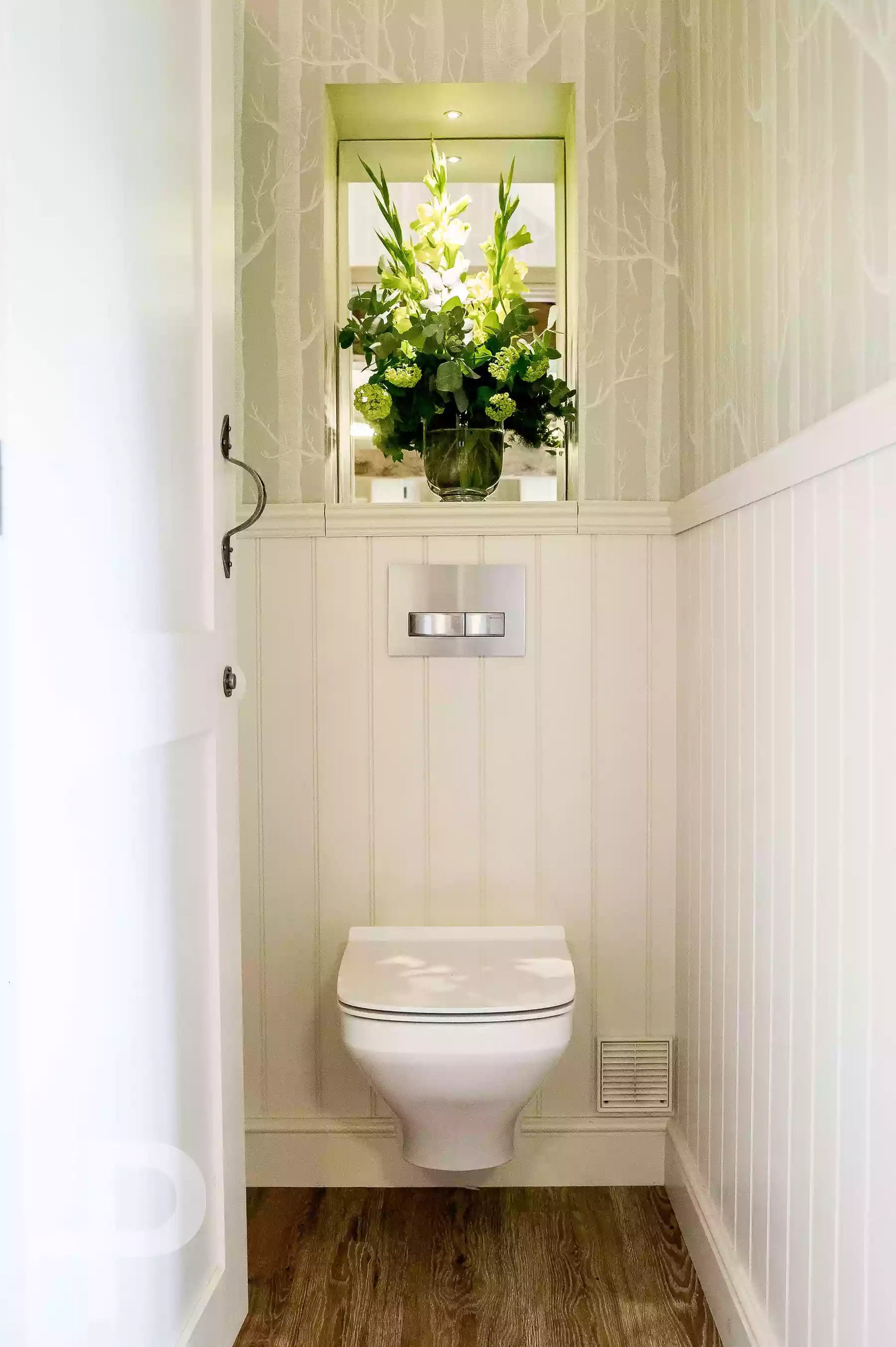 Hooton Pagnall Hall - Formation Plank