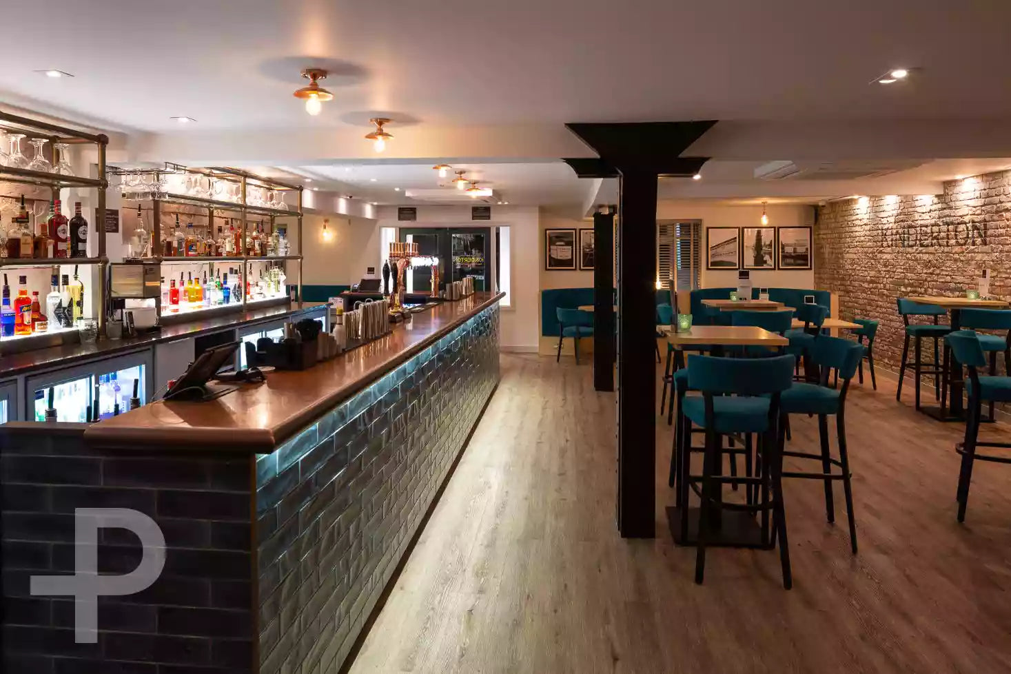 Kinderton Bar & Restaurant - Formation Plank