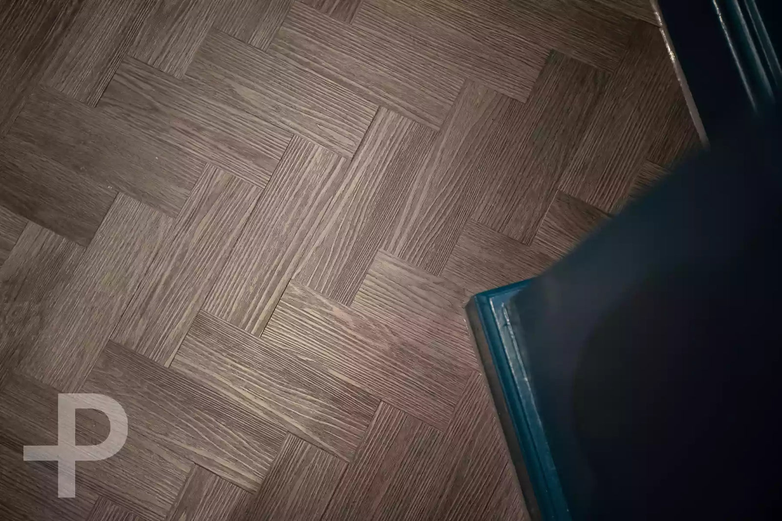 The Argyll Club - Formation Herringbone