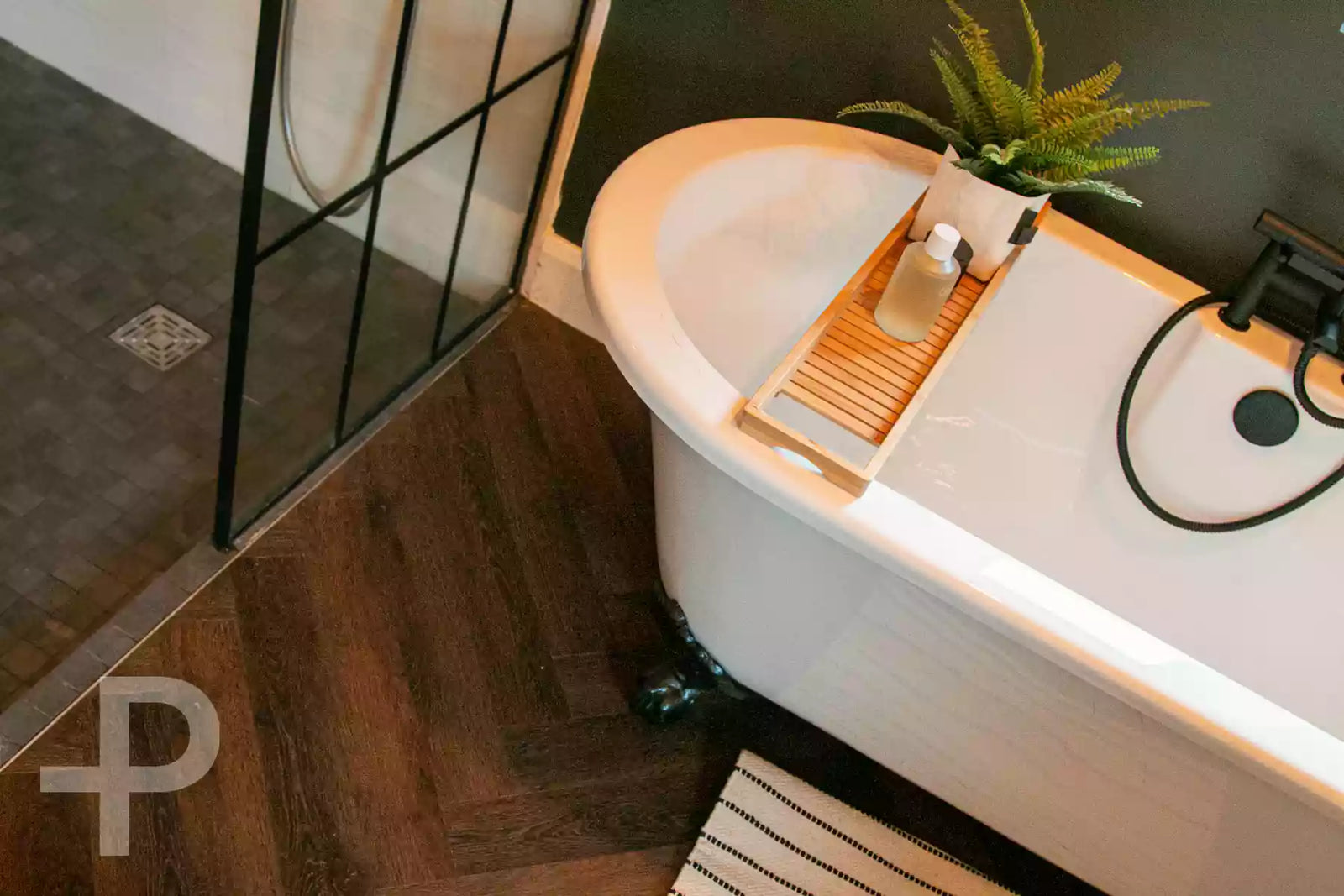 The Chapel Home - Formation Herringbone