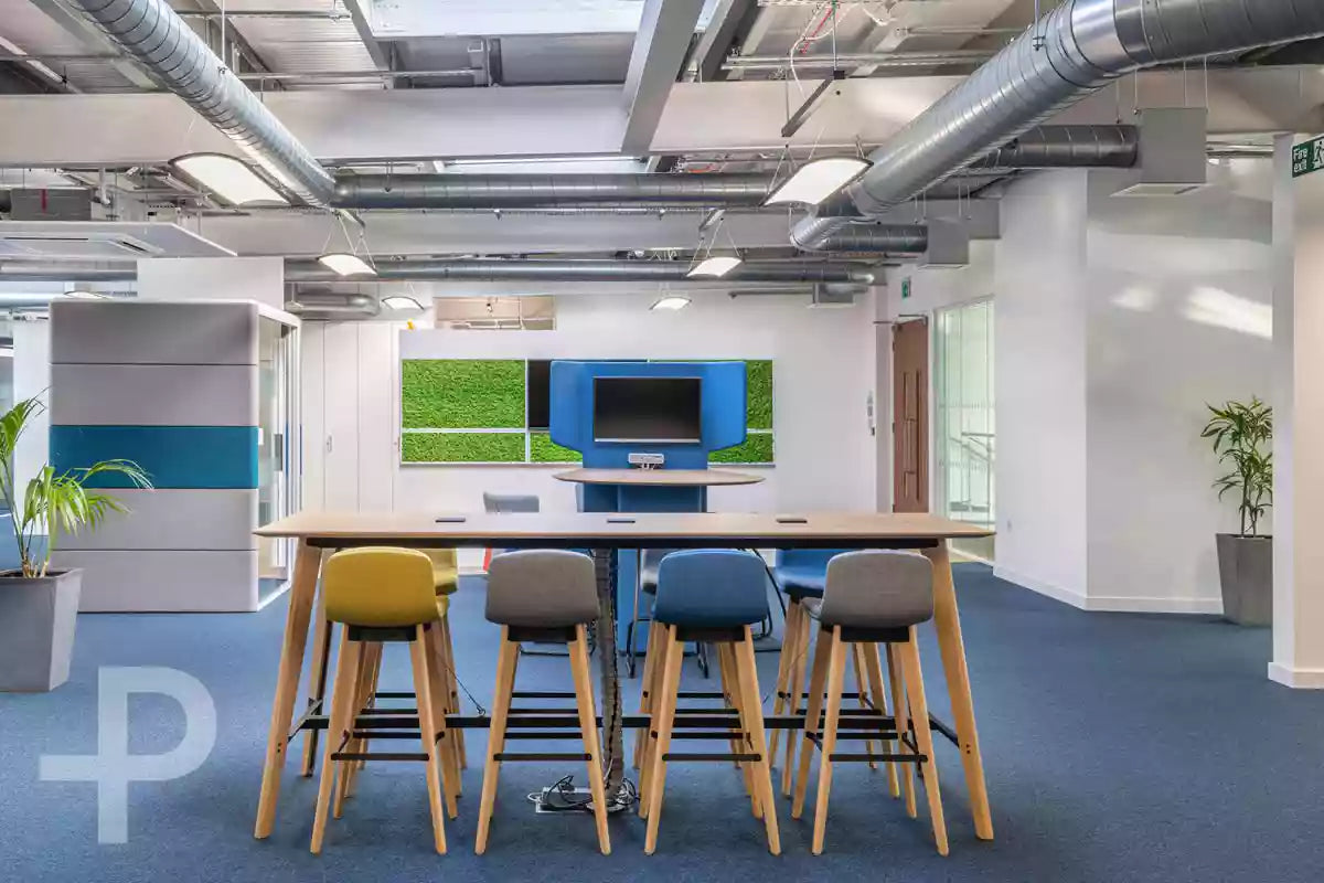 Wolters Kluwer - New Viileä, Composition